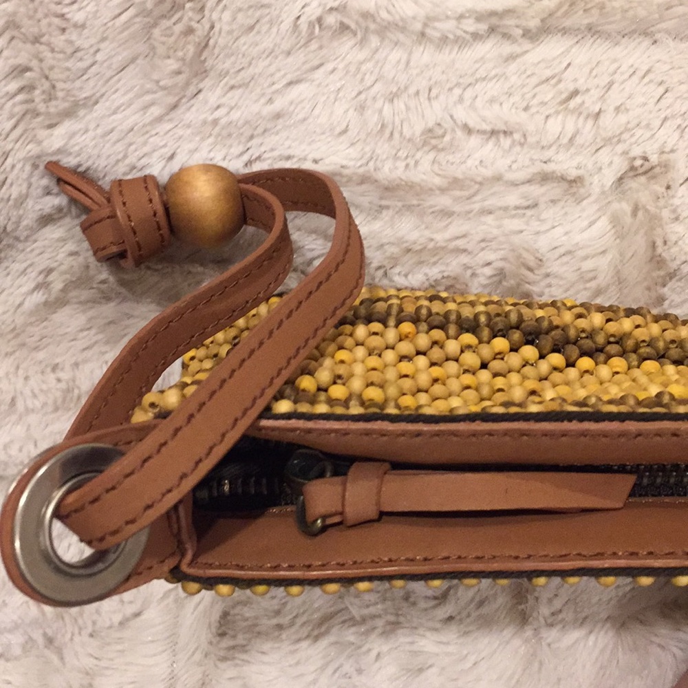 cute beaded clutch - Picture 5 of 7